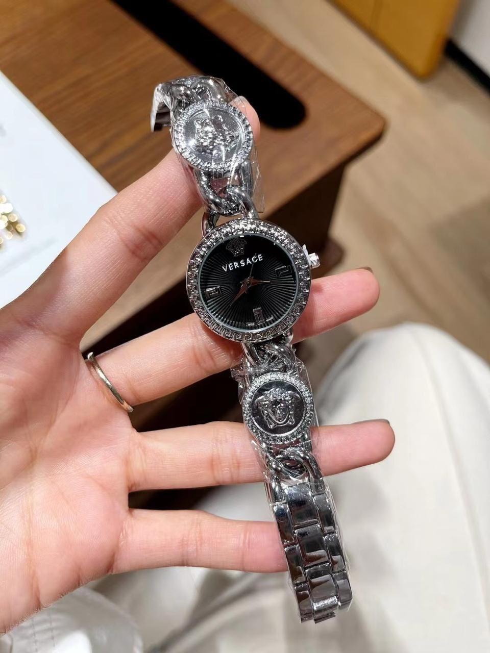 VERSACE WOMENS PREMIUM WATCHES
