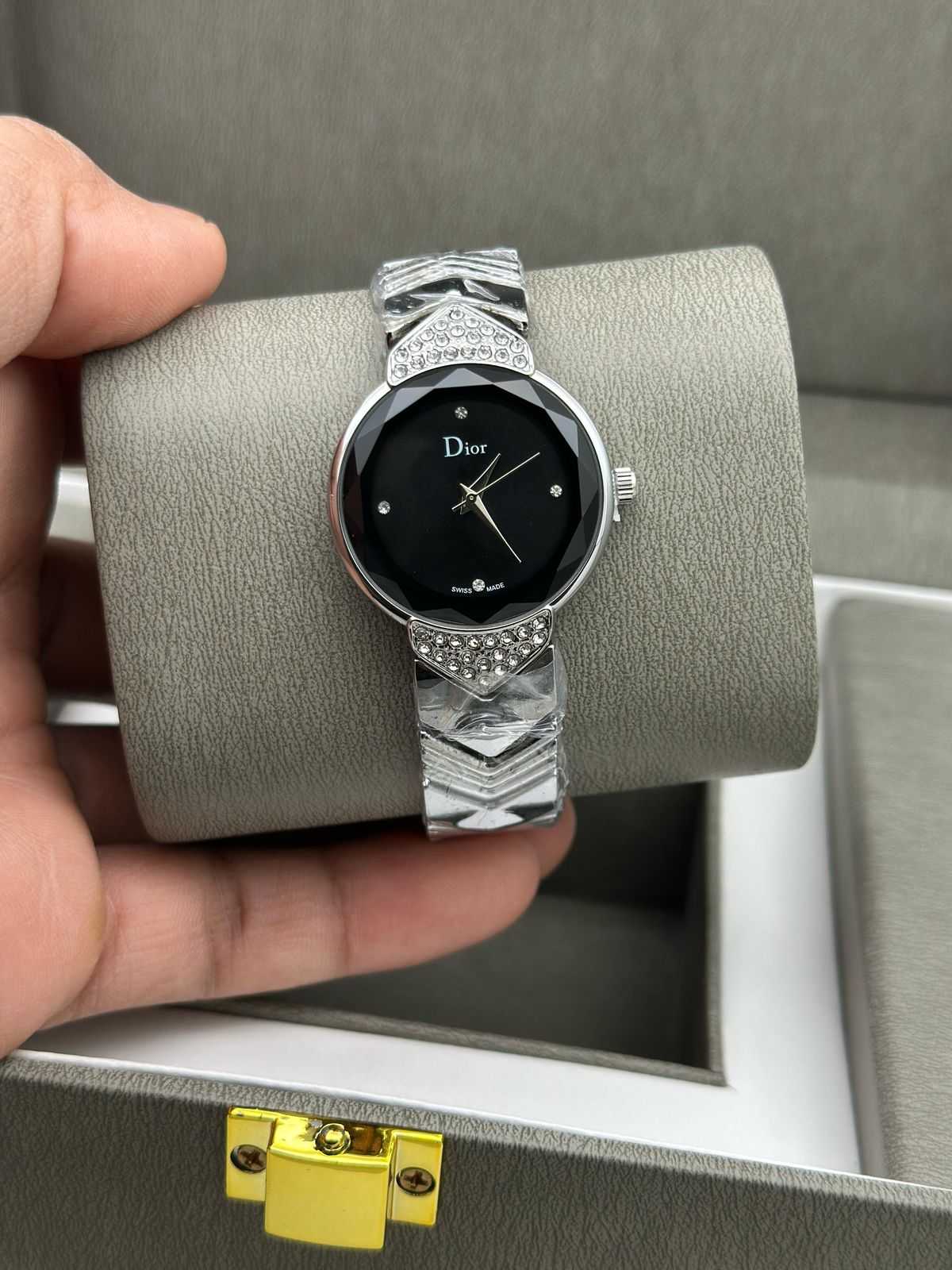 DIOR WOMENS PREMIUM WATCHES