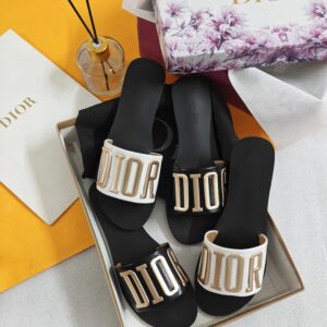 IMPORTED HIGH QUALITY SHOES WITH CREASE PROTECTOR INSIDE HIGH QUALITY AND COMFORT GUARANTEE FOR MENS AND WOMENS ( BA)