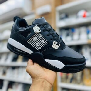 IMPORTED HIGH QUALITY SHOES WITH CREASE PROTECTOR INSIDE HIGH QUALITY AND COMFORT GUARANTEE FOR MENS AND WOMENS ( BA)