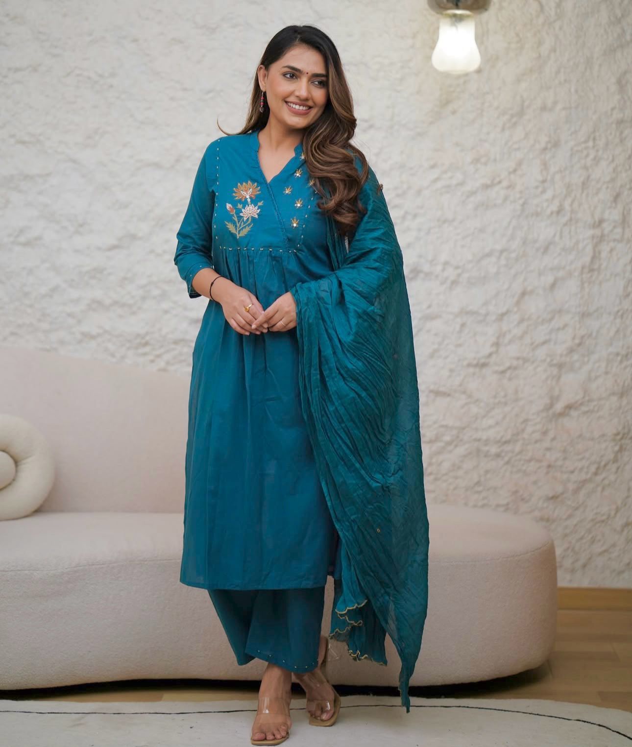 WOMES PARTY WEAR AND FORMAL ALL TIME SUITED KURTIS 3 PIECE SET FOR WOMENS (ROYAL)
