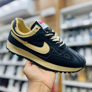 IMPORTED HIGH QUALITY SHOES WITH CREASE PROTECTOR INSIDE HIGH QUALITY AND COMFORT GUARANTEE FOR MENS AND WOMENS ( BA)