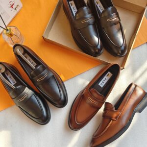 IMPORTED HIGH QUALITY SHOES WITH CREASE PROTECTOR INSIDE HIGH QUALITY AND COMFORT GUARANTEE FOR MENS AND WOMENS ( BA)