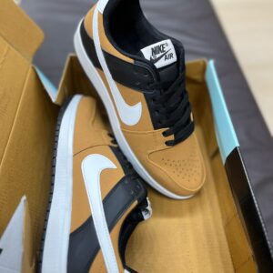 IMPORTED HIGH QUALITY SHOES WITH CREASE PROTECTOR INSIDE HIGH QUALITY AND COMFORT GUARANTEE FOR MENS AND WOMENS ( BA)