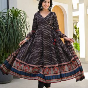 WOMES PARTY WEAR AND FORMAL ALL TIME SUITED KURTIS 3 PIECE SET FOR WOMENS (ROYAL)
