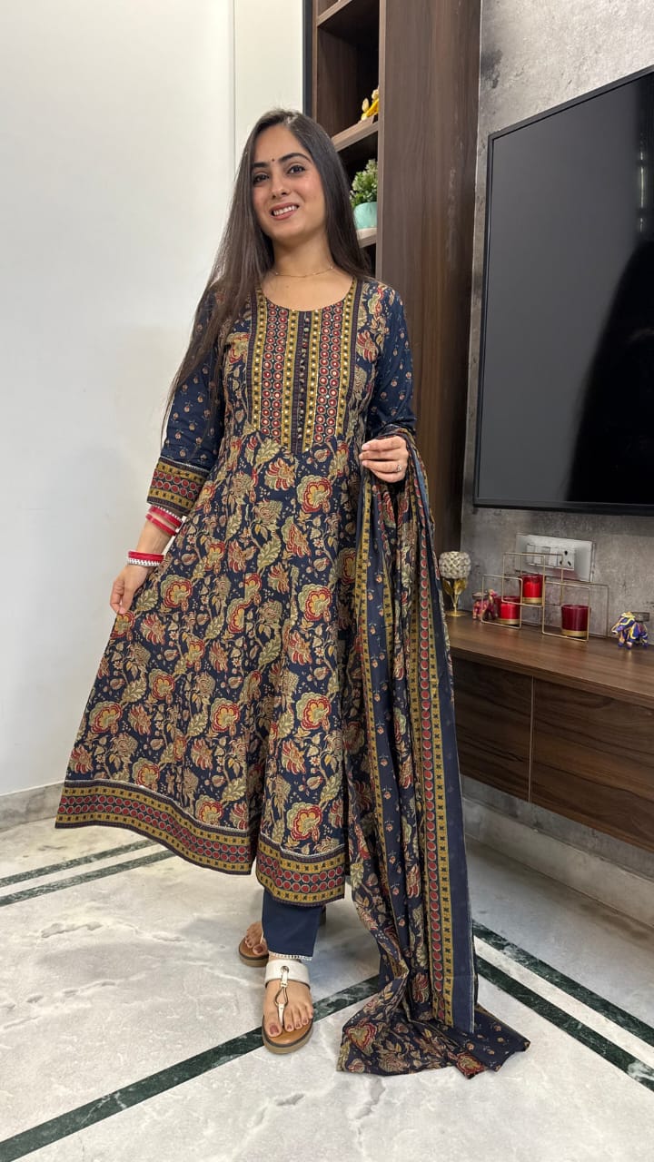 WOMES PARTY WEAR AND FORMAL ALL TIME SUITED KURTIS 3 PIECE SET FOR WOMENS (ROYAL)