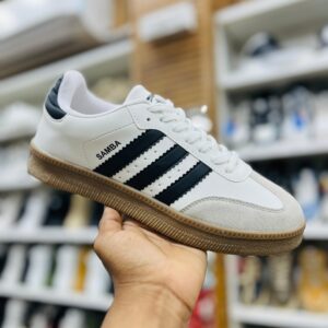 IMPORTED HIGH QUALITY SHOES WITH CREASE PROTECTOR INSIDE HIGH QUALITY AND COMFORT GUARANTEE FOR MENS AND WOMENS ( BA)