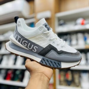 IMPORTED HIGH QUALITY SHOES WITH CREASE PROTECTOR INSIDE HIGH QUALITY AND COMFORT GUARANTEE FOR MENS AND WOMENS ( BA)