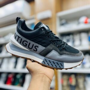 IMPORTED HIGH QUALITY SHOES WITH CREASE PROTECTOR INSIDE HIGH QUALITY AND COMFORT GUARANTEE FOR MENS AND WOMENS ( BA)