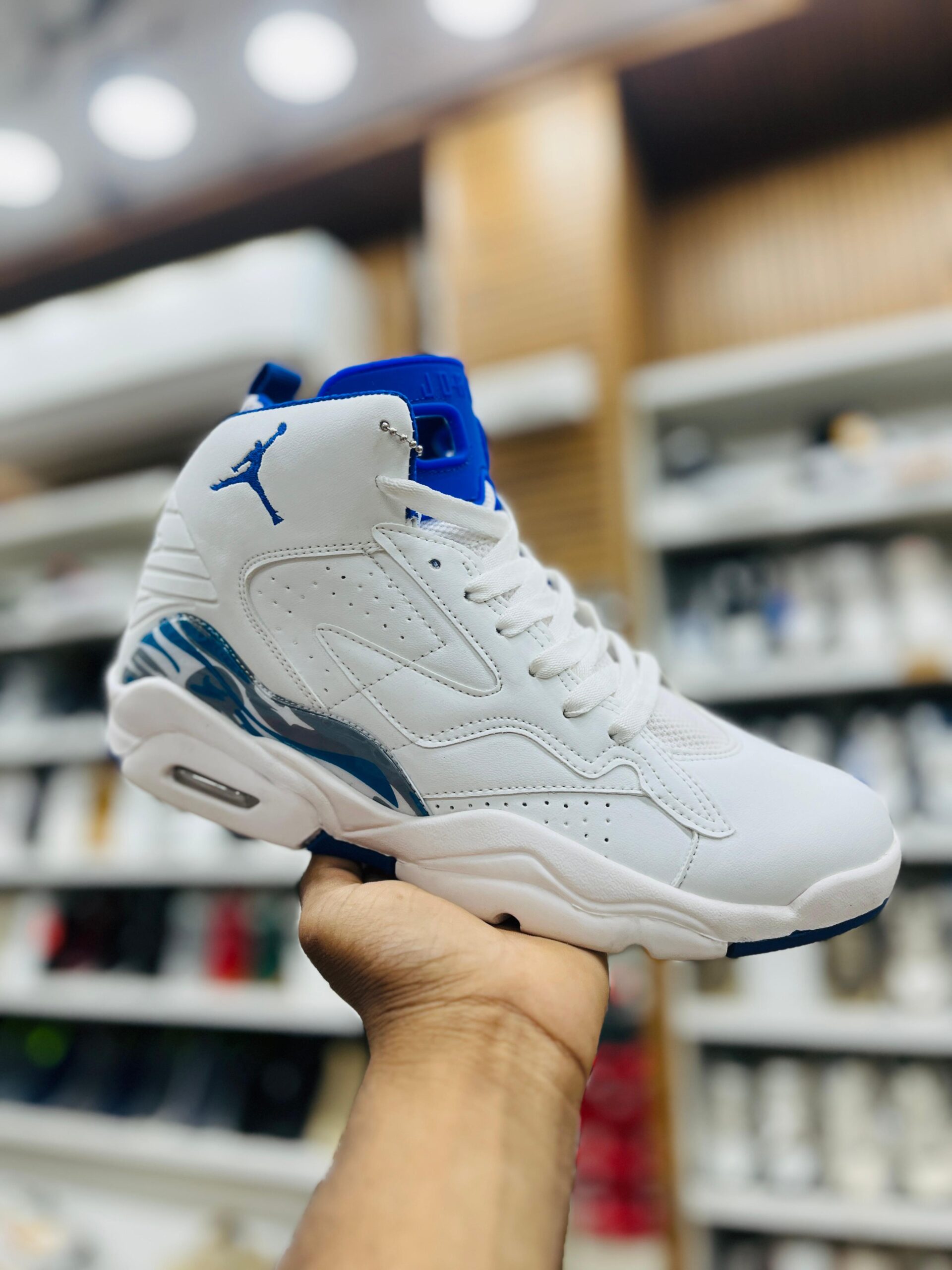 IMPORTED HIGH QUALITY SHOES WITH CREASE PROTECTOR INSIDE HIGH QUALITY AND COMFORT GUARANTEE FOR MENS AND WOMENS ( BA)