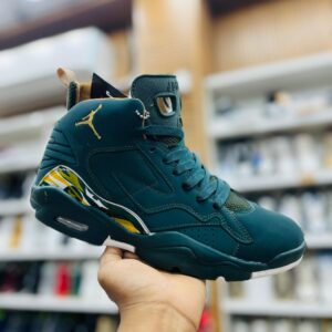 IMPORTED HIGH QUALITY SHOES WITH CREASE PROTECTOR INSIDE HIGH QUALITY AND COMFORT GUARANTEE FOR MENS AND WOMENS ( BA)