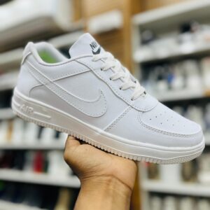 IMPORTED HIGH QUALITY SHOES WITH CREASE PROTECTOR INSIDE HIGH QUALITY AND COMFORT GUARANTEE FOR MENS AND WOMENS ( BA)