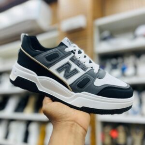 IMPORTED HIGH QUALITY SHOES WITH CREASE PROTECTOR INSIDE HIGH QUALITY AND COMFORT GUARANTEE FOR MENS AND WOMENS ( BA)