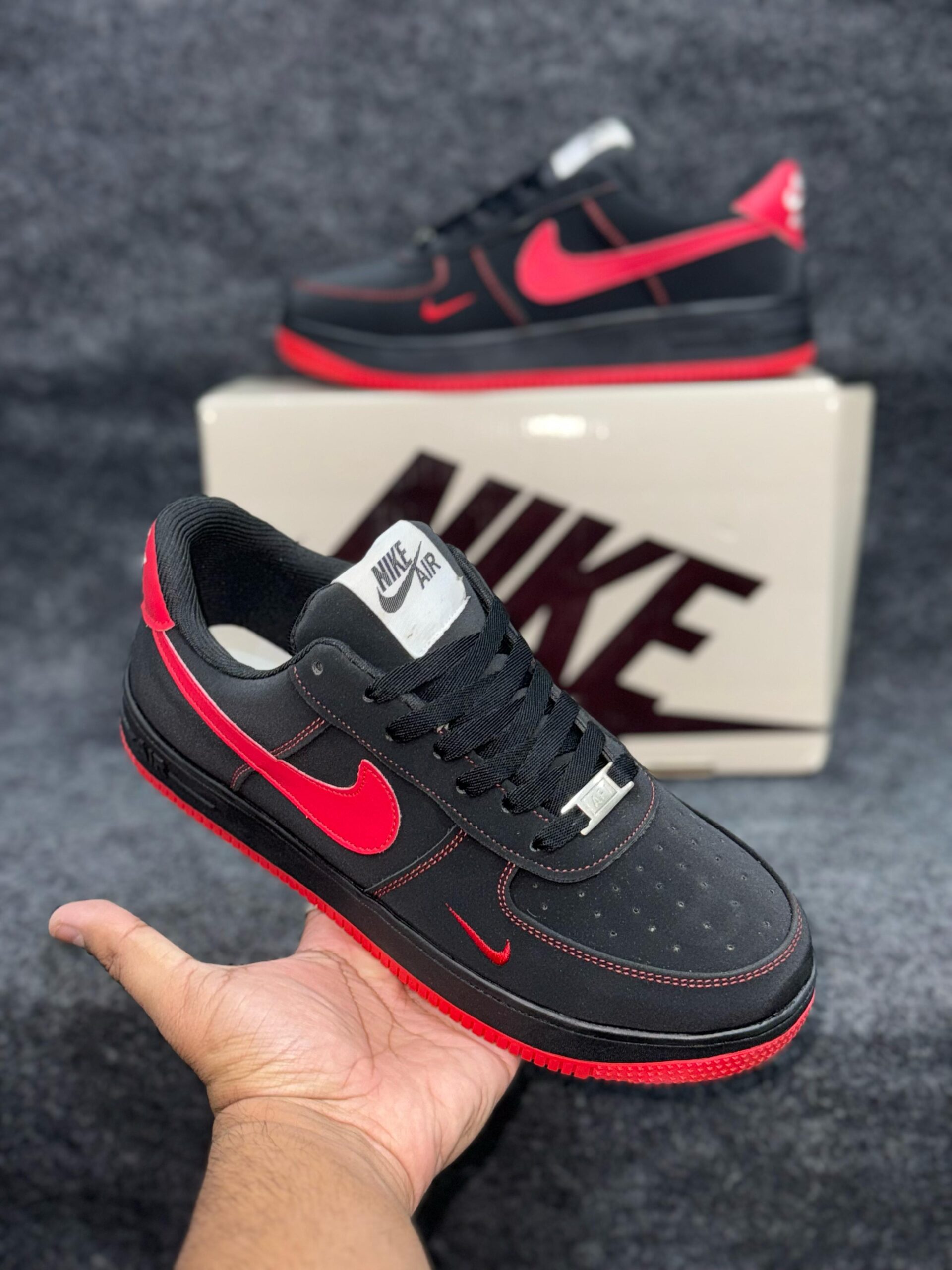 IMPORTED HIGH QUALITY SHOES WITH CREASE PROTECTOR INSIDE HIGH QUALITY AND COMFORT GUARANTEE FOR MENS AND WOMENS ( BA)