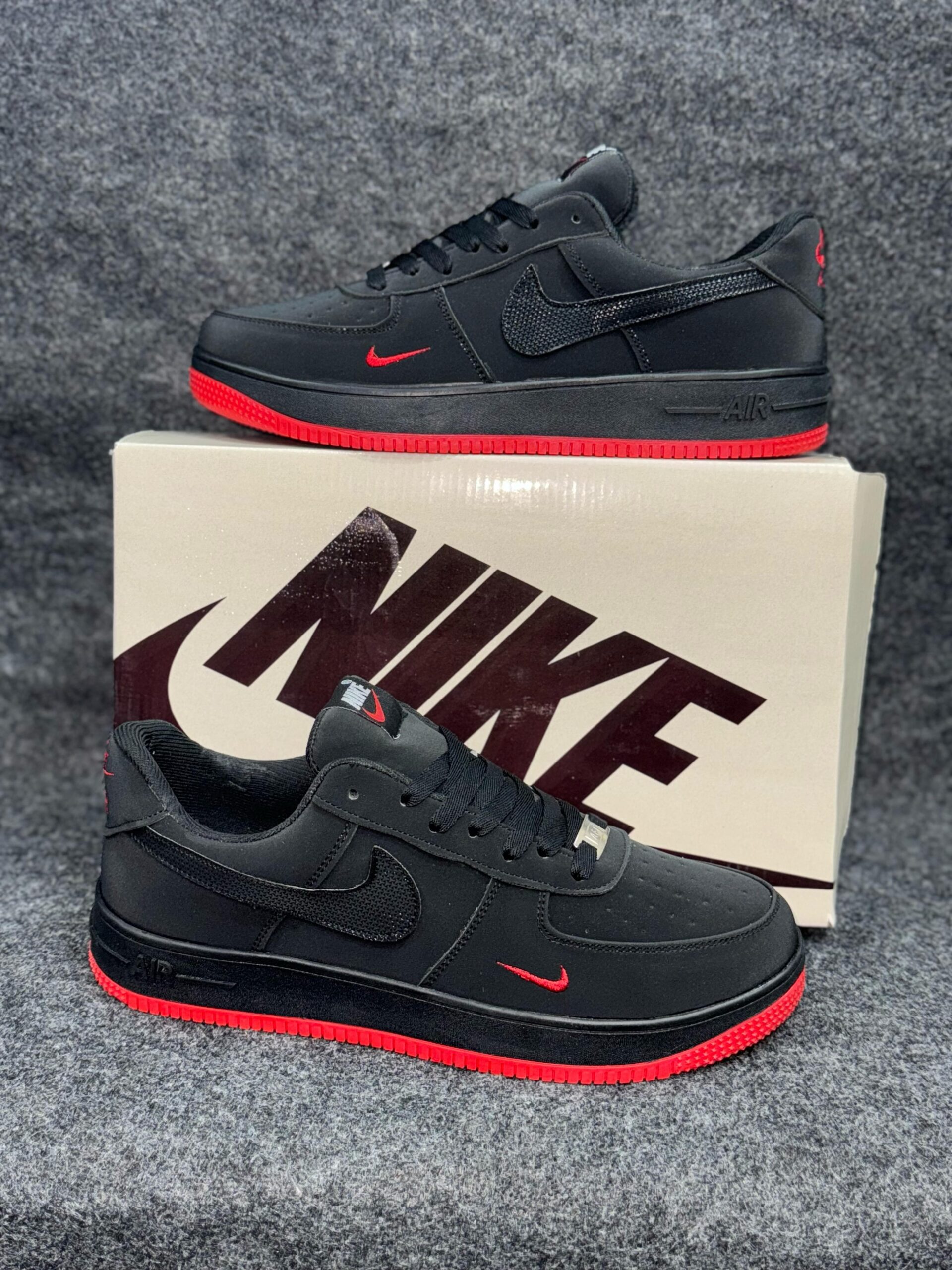 IMPORTED HIGH QUALITY SHOES WITH CREASE PROTECTOR INSIDE HIGH QUALITY AND COMFORT GUARANTEE FOR MENS AND WOMENS ( BA)