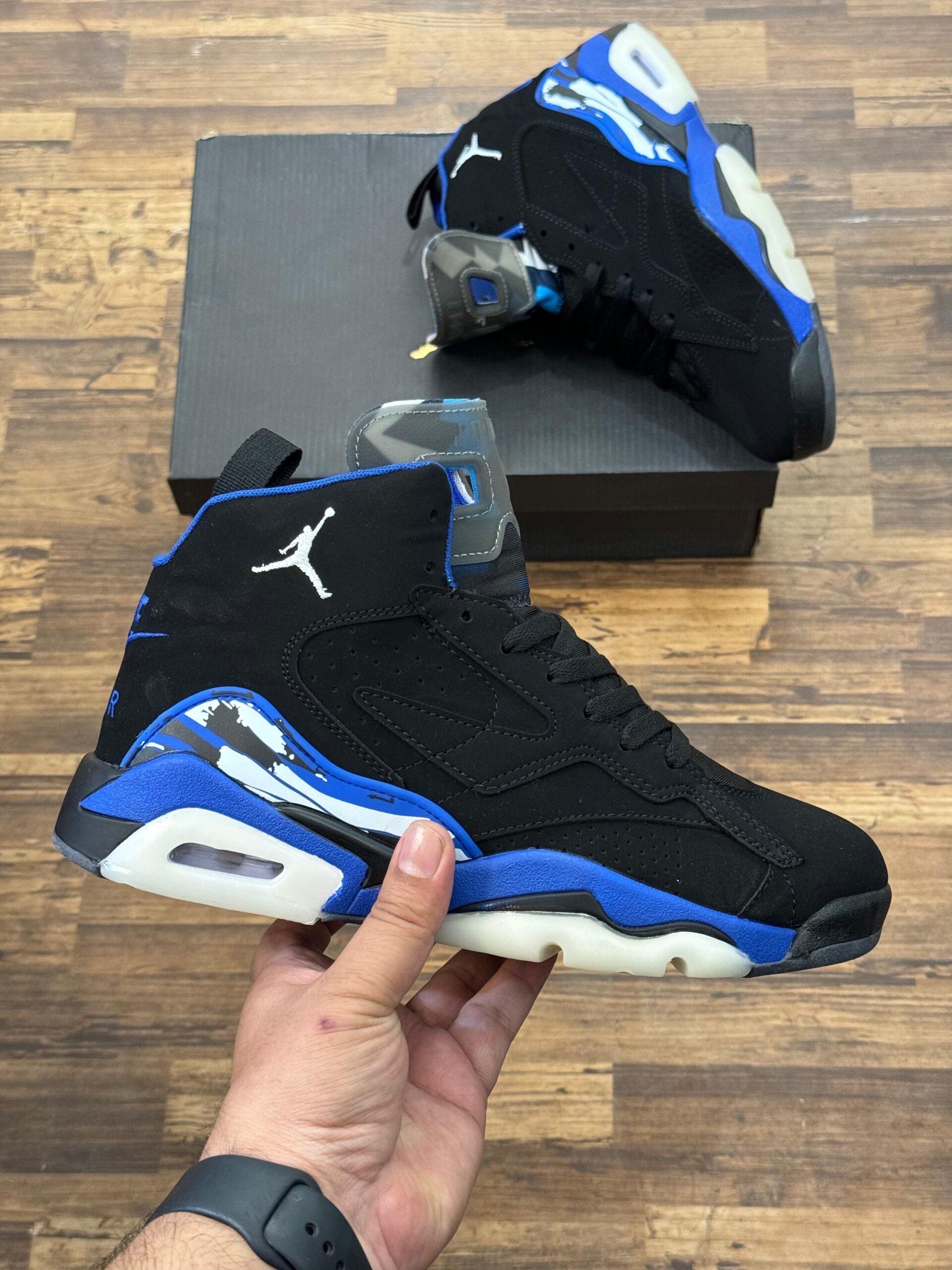 IMPORTED HIGH QUALITY SHOES WITH CREASE PROTECTOR INSIDE HIGH QUALITY AND COMFORT GUARANTEE FOR MENS AND WOMENS ( BA)