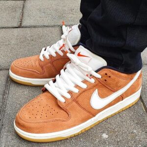 IMPORTED HIGH QUALITY SHOES WITH CREASE PROTECTOR INSIDE HIGH QUALITY AND COMFORT GUARANTEE FOR MENS AND WOMENS ( BA)