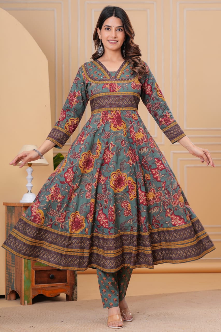 WOMES PARTY WEAR AND FORMAL ALL TIME SUITED KURTIS 3 PIECE SET FOR WOMENS (ROYAL)