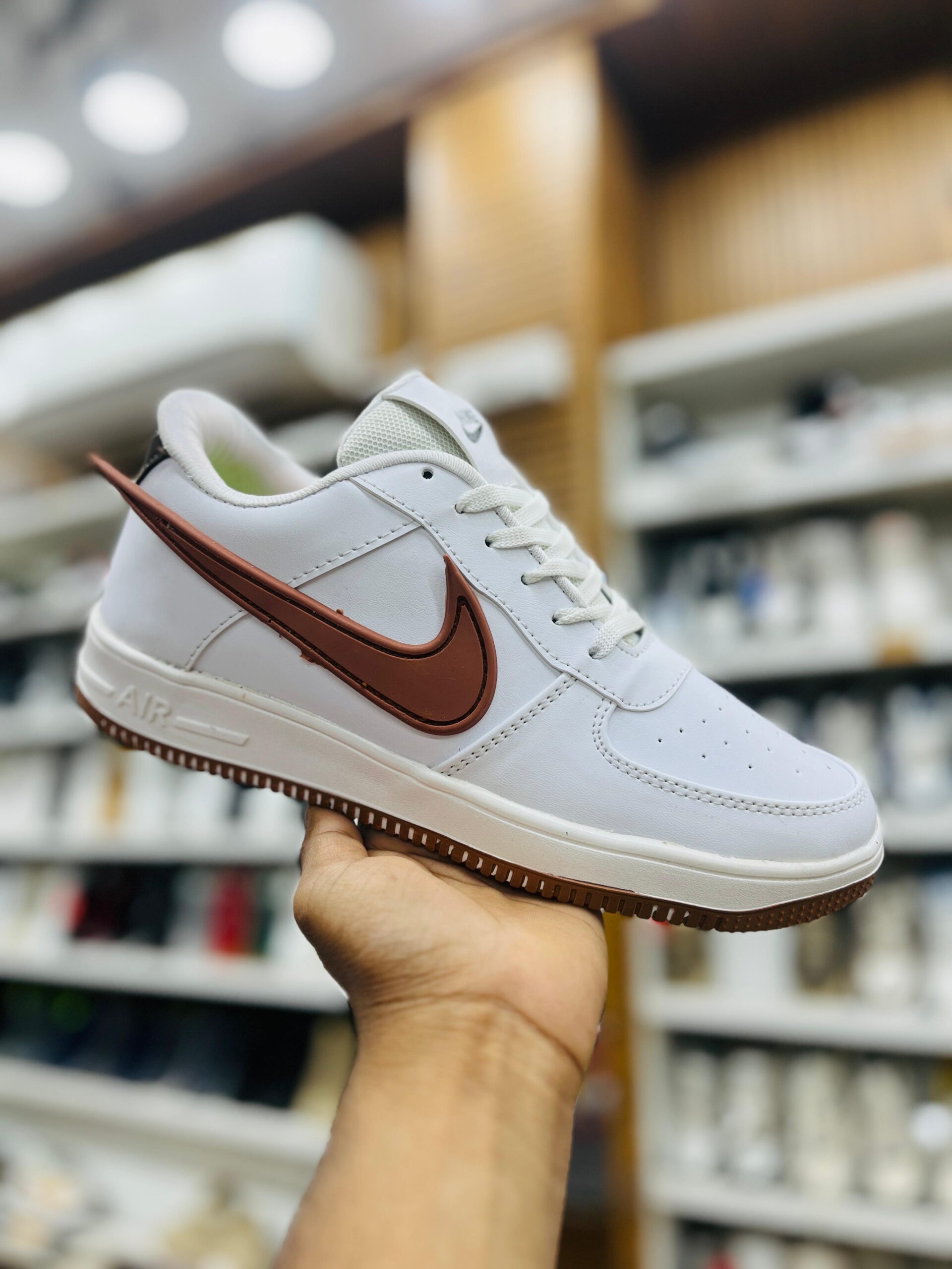 IMPORTED HIGH QUALITY SHOES WITH CREASE PROTECTOR INSIDE HIGH QUALITY AND COMFORT GUARANTEE FOR MENS AND WOMENS ( BA)