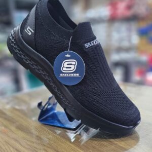 IMPORTED HIGH QUALITY SHOES WITH CREASE PROTECTOR INSIDE HIGH QUALITY AND COMFORT GUARANTEE FOR MENS AND WOMENS ( BA)