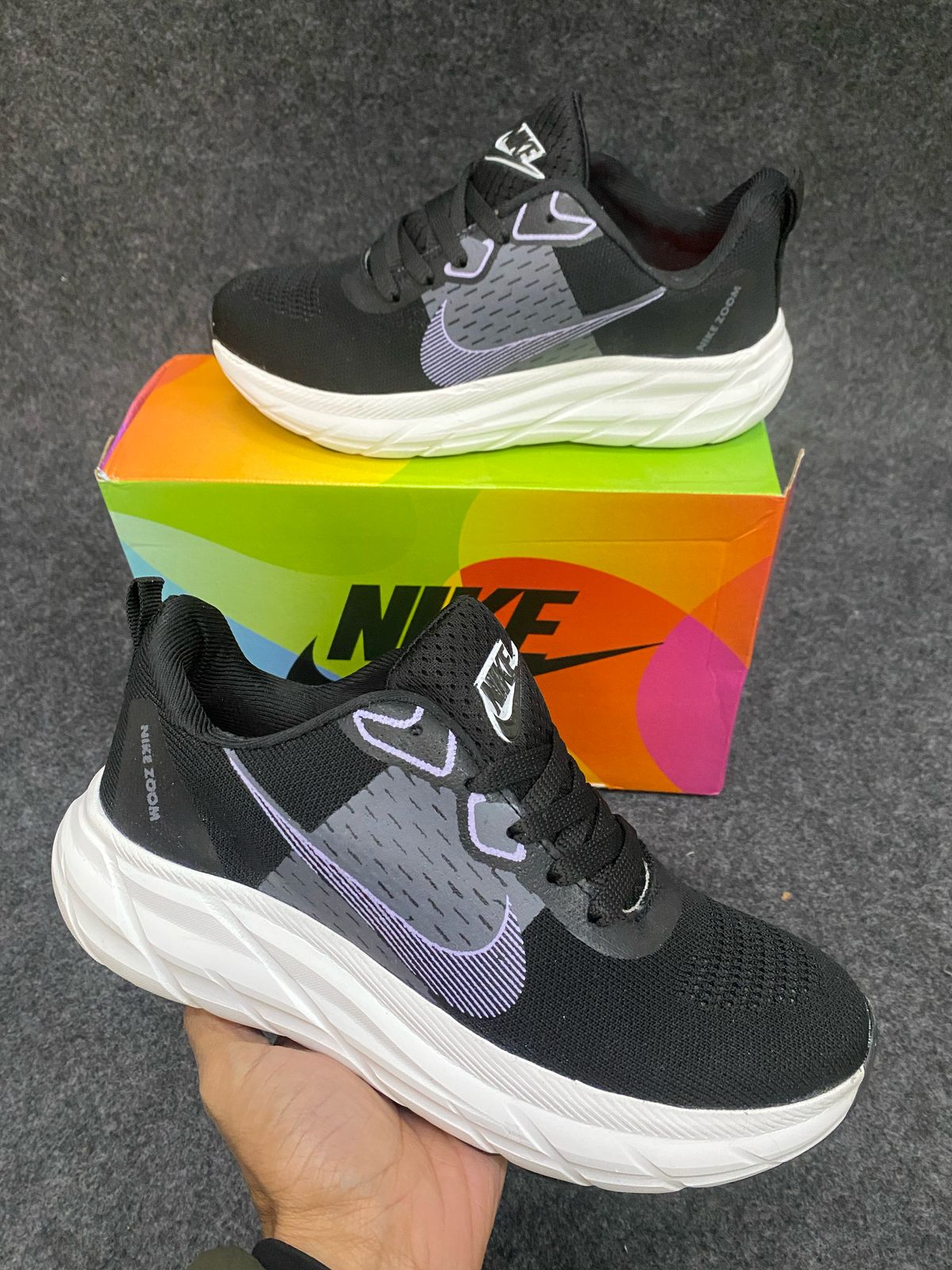 IMPORTED HIGH QUALITY SHOES WITH CREASE PROTECTOR INSIDE HIGH QUALITY AND COMFORT GUARANTEE FOR MENS AND WOMENS ( BA)