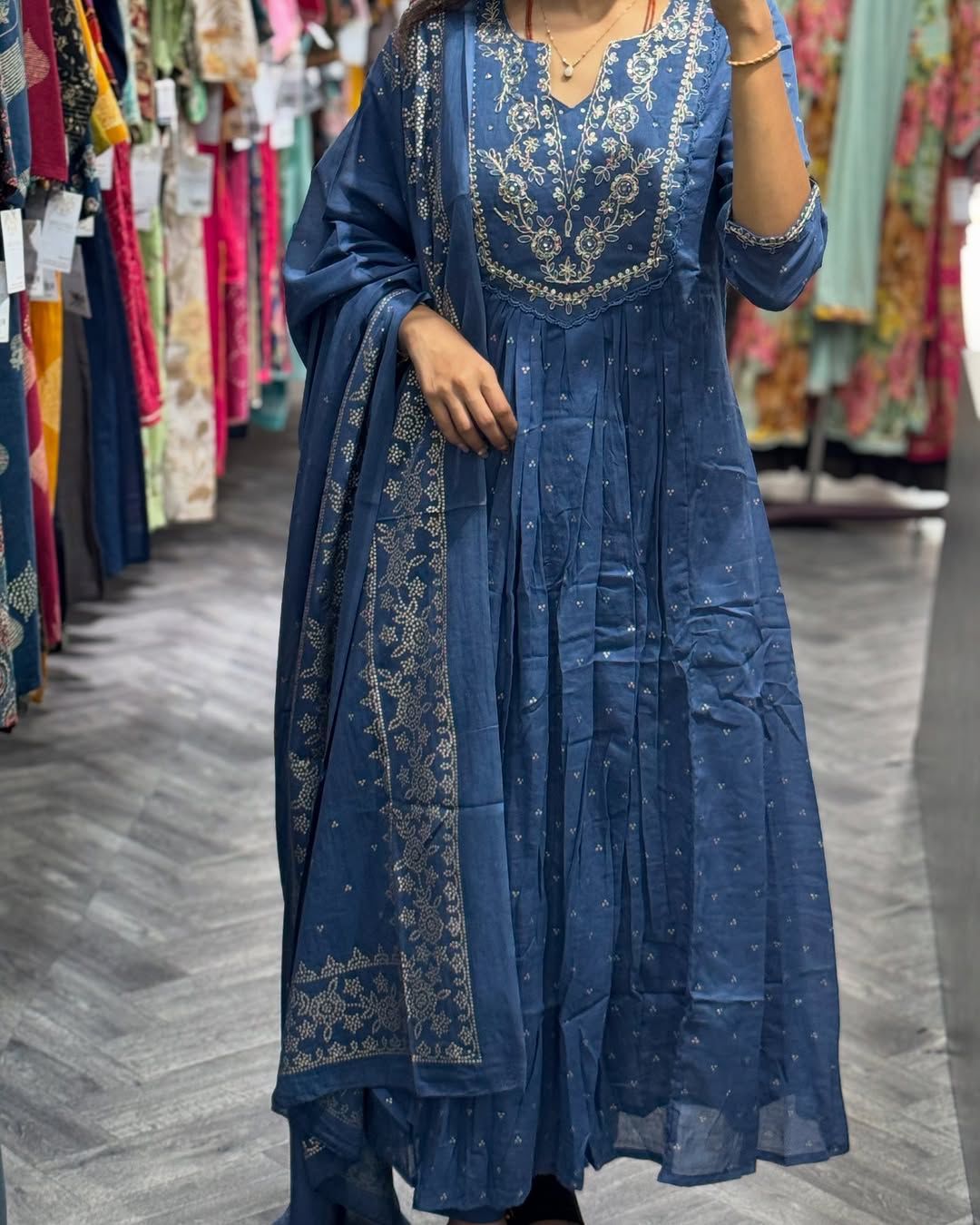 WOMES PARTY WEAR AND FORMAL ALL TIME SUITED KURTIS 3 PIECE SET FOR WOMENS (ROYAL)
