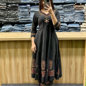WOMES PARTY WEAR AND FORMAL ALL TIME SUITED KURTIS 3 PIECE SET FOR WOMENS (ROYAL)