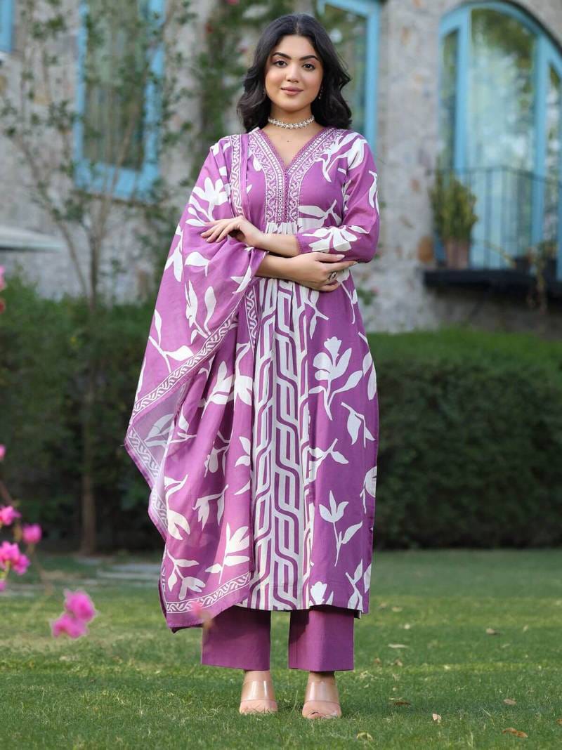 WOMES PARTY WEAR AND FORMAL ALL TIME SUITED KURTIS 3 PIECE SET FOR WOMENS (ROYAL)