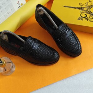 IMPORTED HIGH QUALITY SHOES WITH CREASE PROTECTOR INSIDE HIGH QUALITY AND COMFORT GUARANTEE FOR MENS AND WOMENS ( BA)