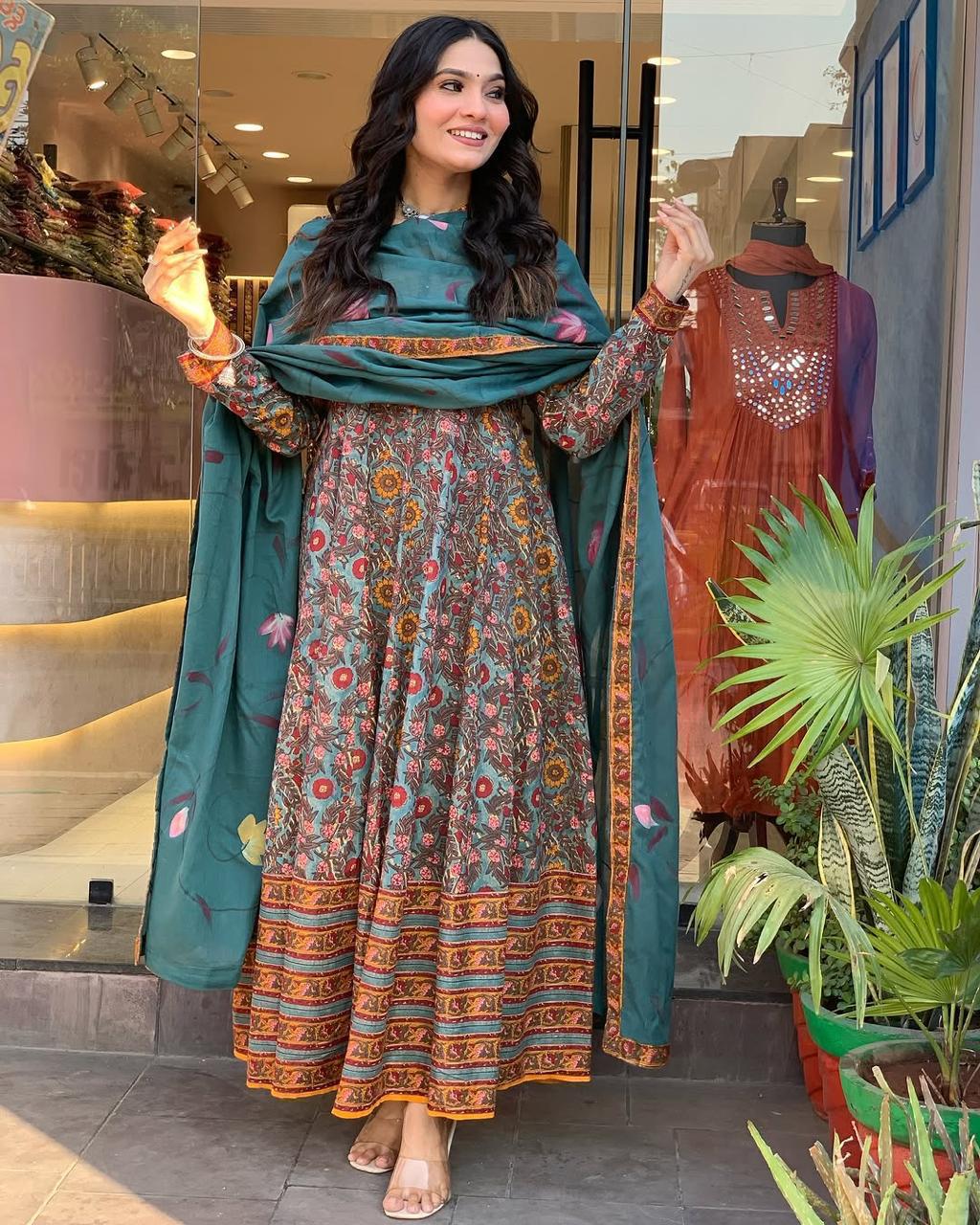 WOMES PARTY WEAR AND FORMAL ALL TIME SUITED KURTIS 3 PIECE SET FOR WOMENS (ROYAL)