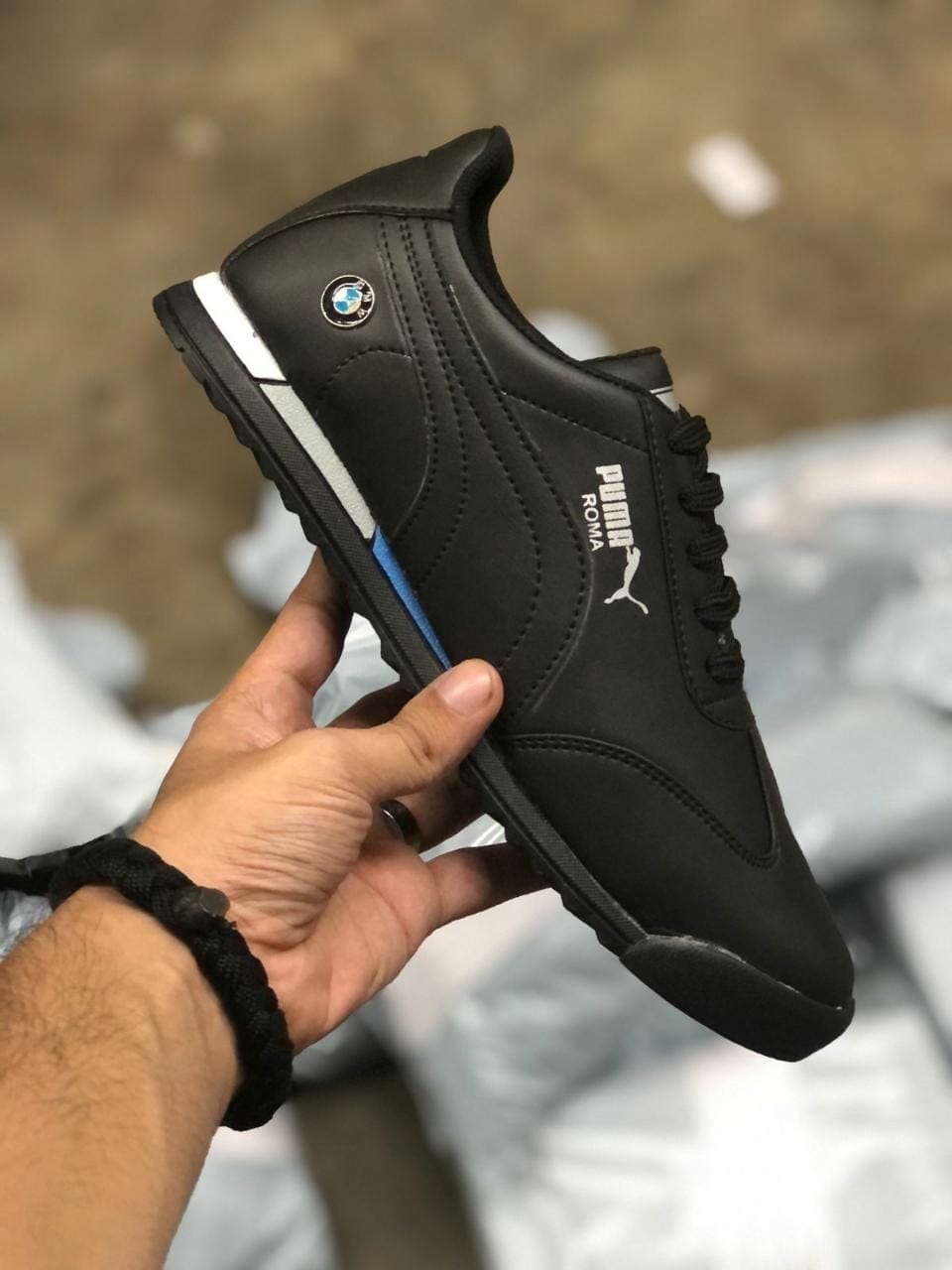 IMPORTED HIGH QUALITY SHOES WITH CREASE PROTECTOR INSIDE HIGH QUALITY AND COMFORT GUARANTEE FOR MENS AND WOMENS ( BA)