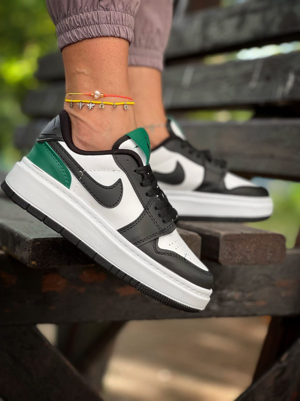 IMPORTED HIGH QUALITY SHOES WITH CREASE PROTECTOR INSIDE HIGH QUALITY AND COMFORT GUARANTEE FOR MENS AND WOMENS ( BA)