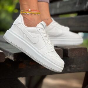 IMPORTED HIGH QUALITY SHOES WITH CREASE PROTECTOR INSIDE HIGH QUALITY AND COMFORT GUARANTEE FOR MENS AND WOMENS ( BA)
