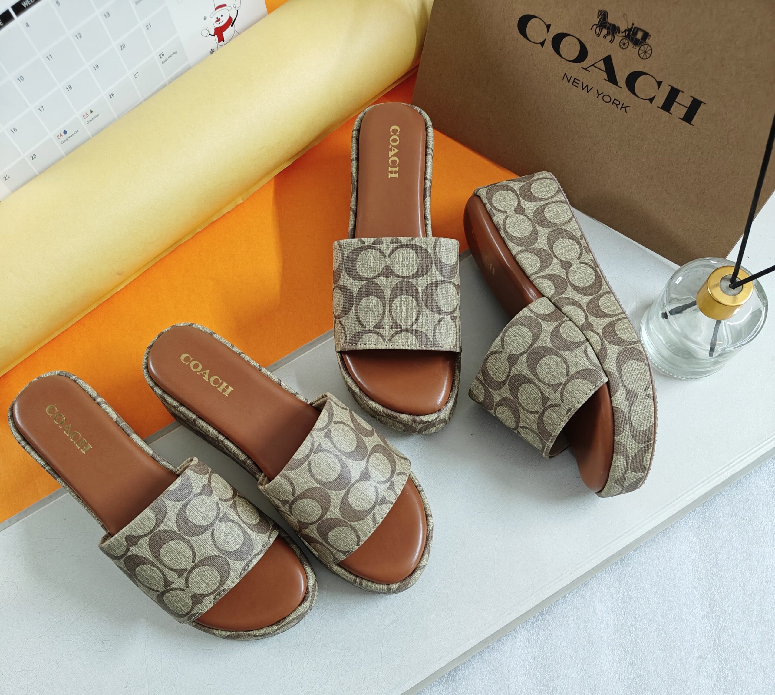 IMPORTED HIGH QUALITY SHOES WITH CREASE PROTECTOR INSIDE HIGH QUALITY AND COMFORT GUARANTEE FOR MENS AND WOMENS ( BA)