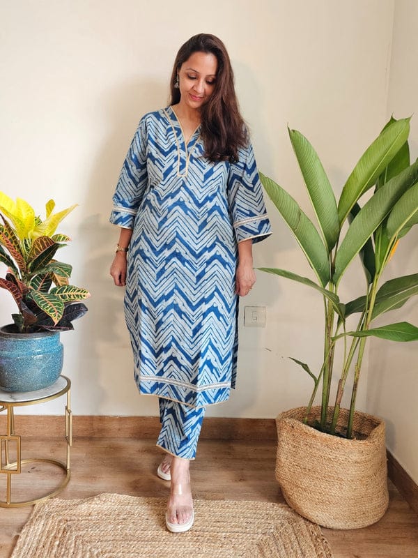 WOMES PARTY WEAR AND FORMAL ALL TIME SUITED KURTIS 3 PIECE SET FOR WOMENS (ROYAL)