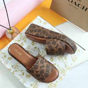 IMPORTED HIGH QUALITY SHOES WITH CREASE PROTECTOR INSIDE HIGH QUALITY AND COMFORT GUARANTEE FOR MENS AND WOMENS ( BA)