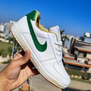 IMPORTED HIGH QUALITY SHOES WITH CREASE PROTECTOR INSIDE HIGH QUALITY AND COMFORT GUARANTEE FOR MENS AND WOMENS ( BA)