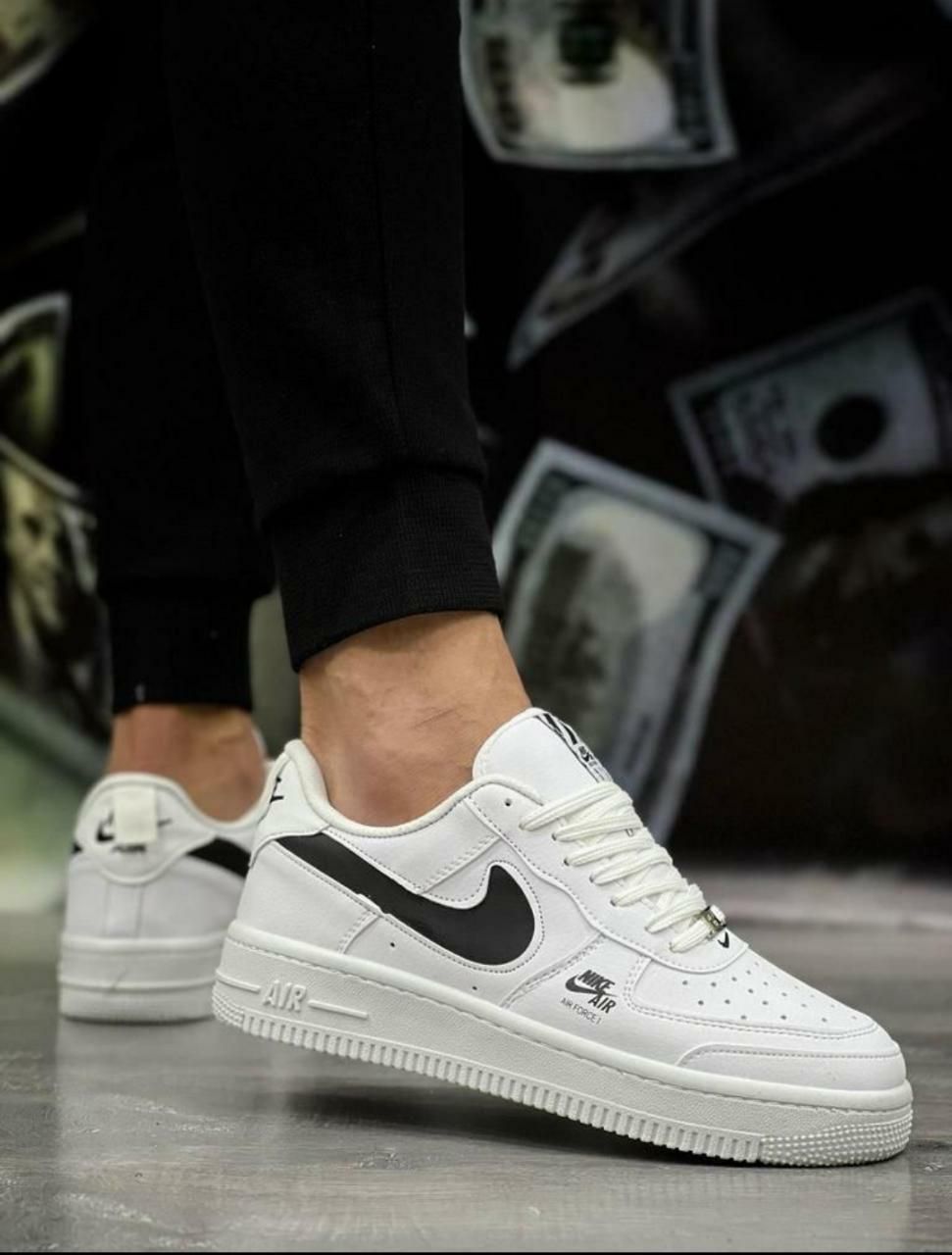 IMPORTED HIGH QUALITY SHOES WITH CREASE PROTECTOR INSIDE HIGH QUALITY AND COMFORT GUARANTEE FOR MENS AND WOMENS ( BA)