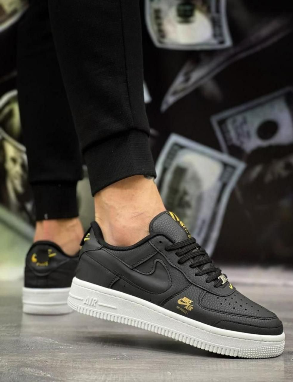 IMPORTED HIGH QUALITY SHOES WITH CREASE PROTECTOR INSIDE HIGH QUALITY AND COMFORT GUARANTEE FOR MENS AND WOMENS ( BA)