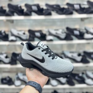 IMPORTED HIGH QUALITY SHOES WITH CREASE PROTECTOR INSIDE HIGH QUALITY AND COMFORT GUARANTEE FOR MENS AND WOMENS ( BA)