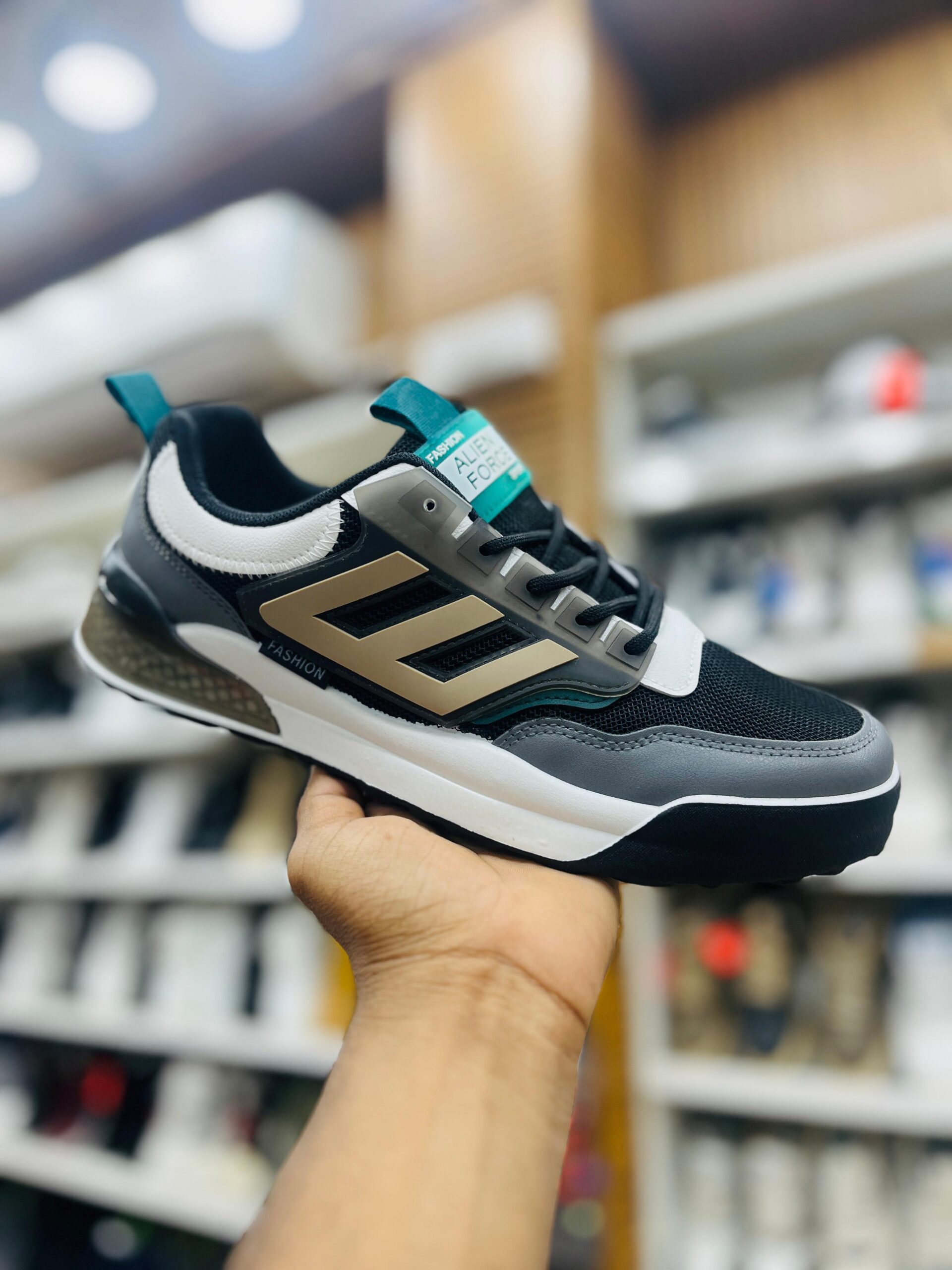 IMPORTED HIGH QUALITY SHOES WITH CREASE PROTECTOR INSIDE HIGH QUALITY AND COMFORT GUARANTEE FOR MENS AND WOMENS ( BA)