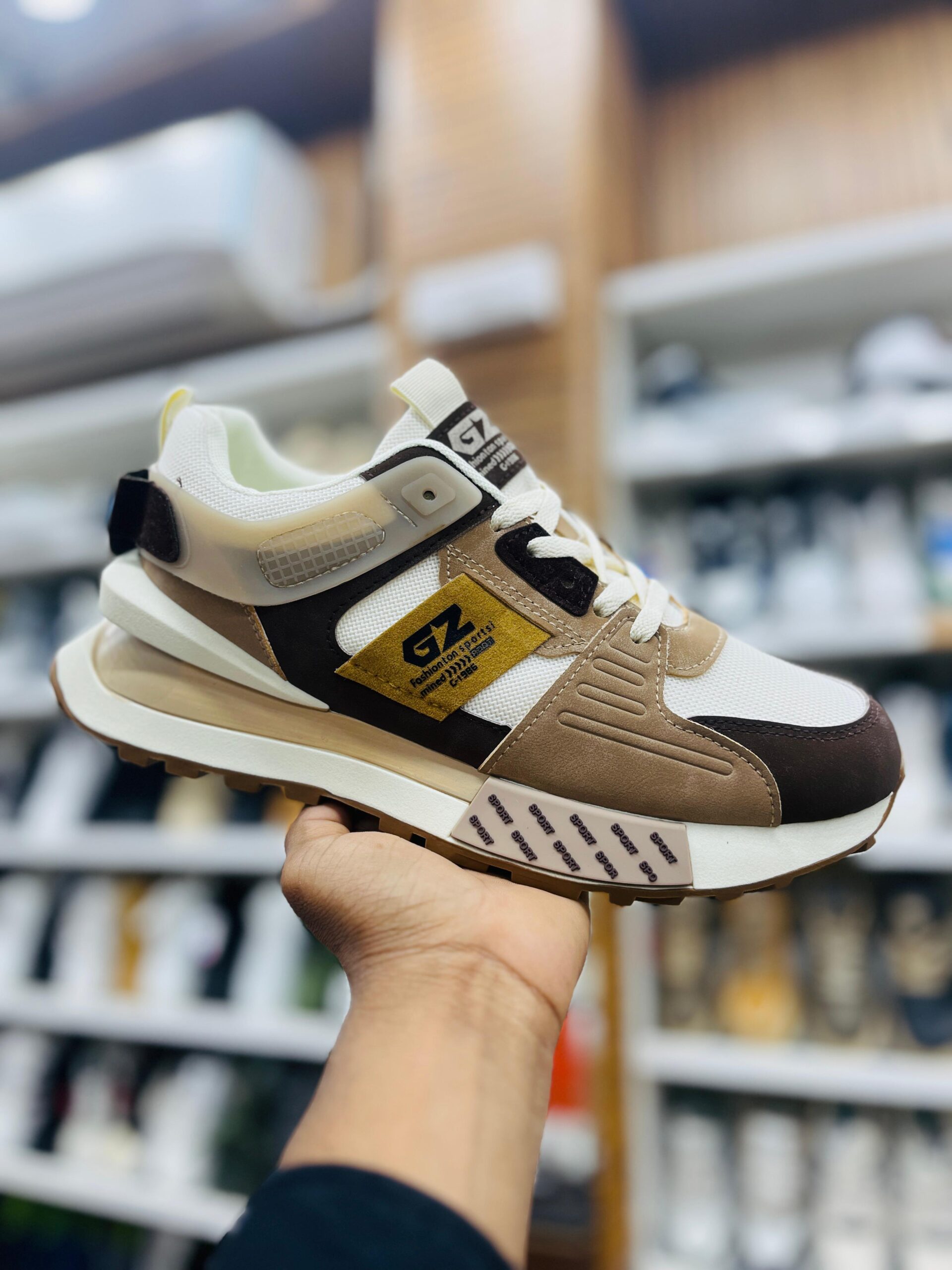 IMPORTED HIGH QUALITY SHOES WITH CREASE PROTECTOR INSIDE HIGH QUALITY AND COMFORT GUARANTEE FOR MENS AND WOMENS ( BA)