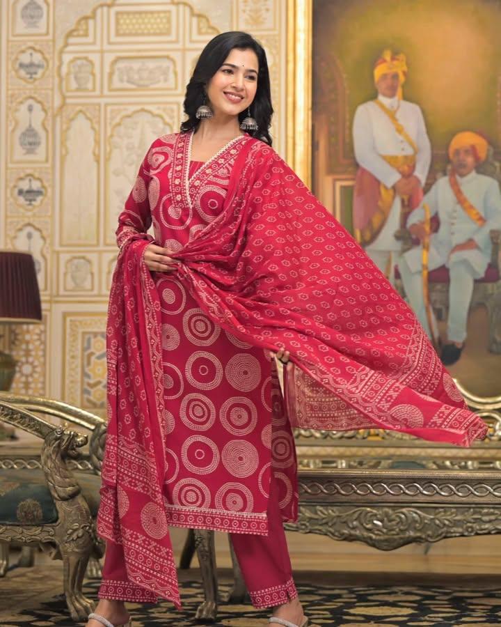 WOMES PARTY WEAR AND FORMAL ALL TIME SUITED KURTIS 3 PIECE SET FOR WOMENS (ROYAL)