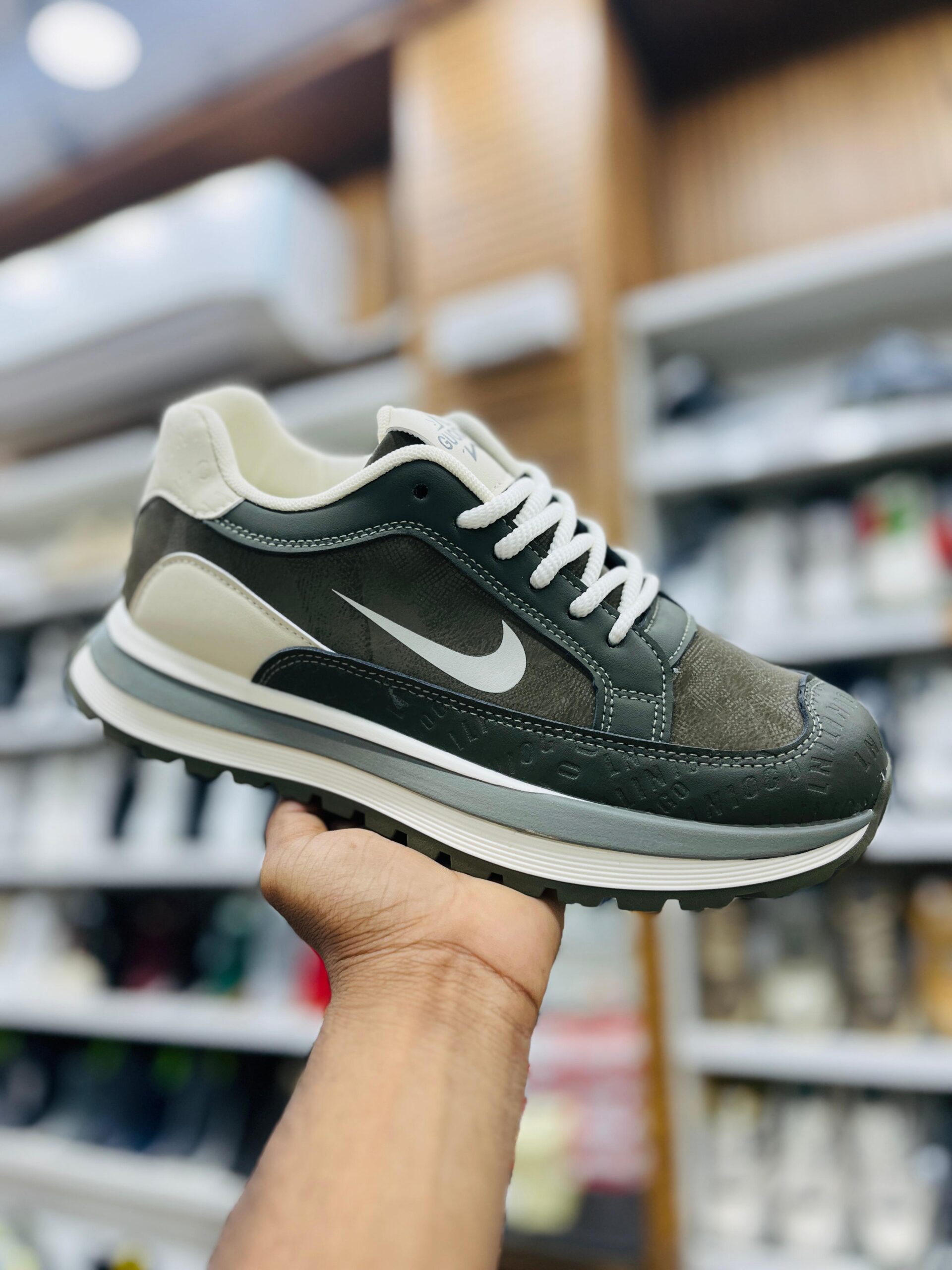 Shoes imported top quality brand (BA) for mens and womens