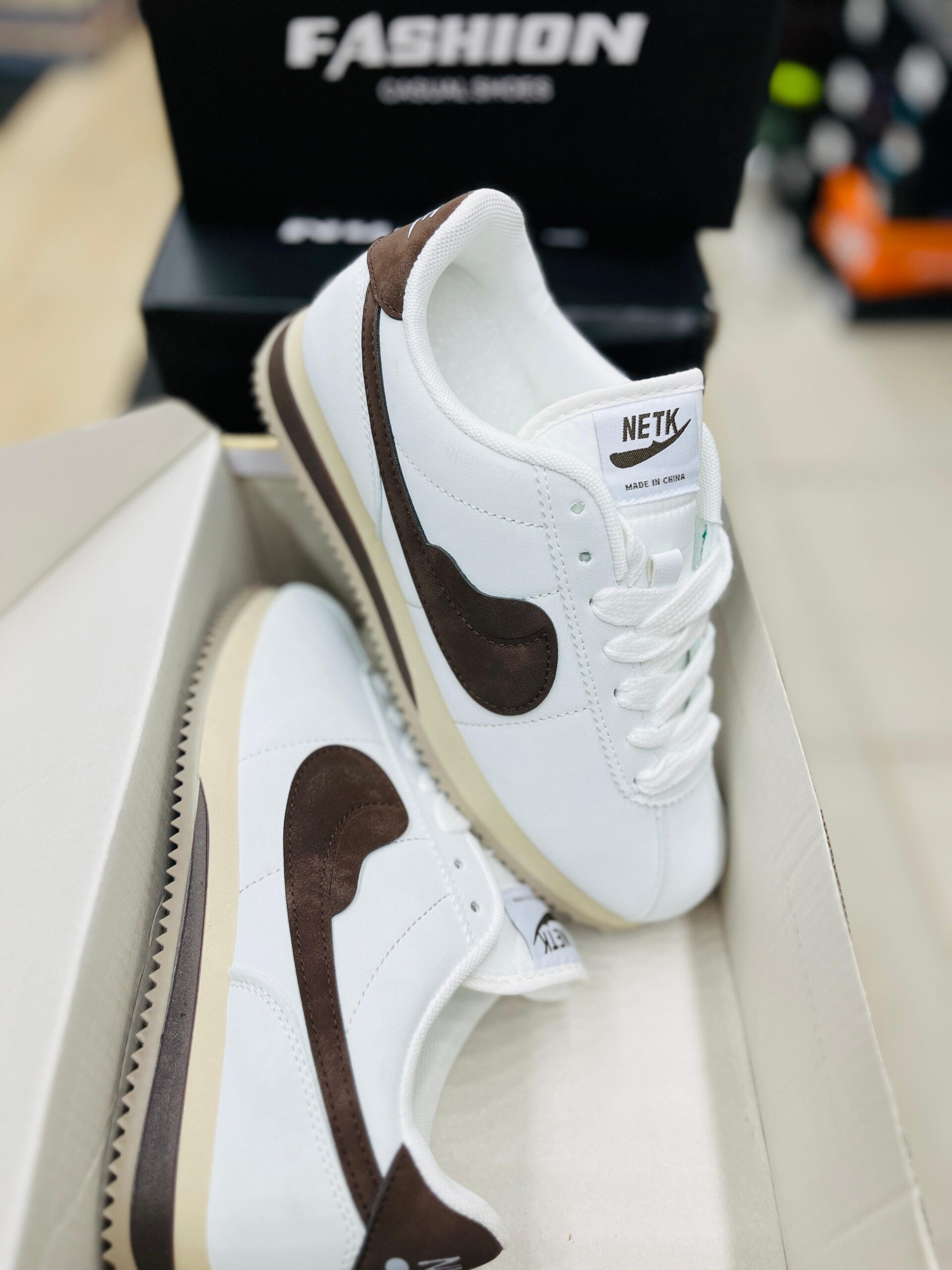 Shoes imported top quality brand (BA) for mens and womens