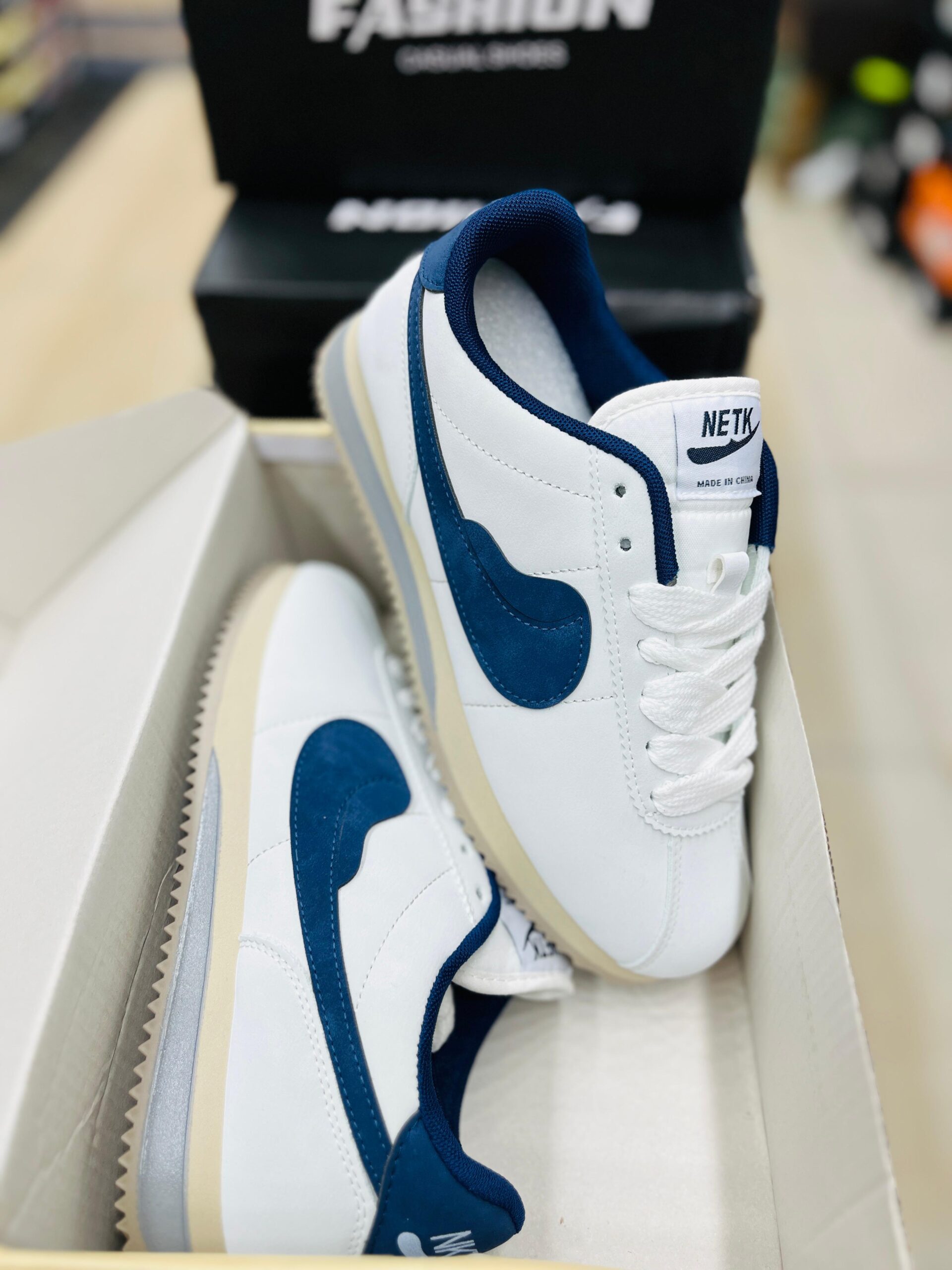 Shoes imported top quality brand (BA) for mens and womens