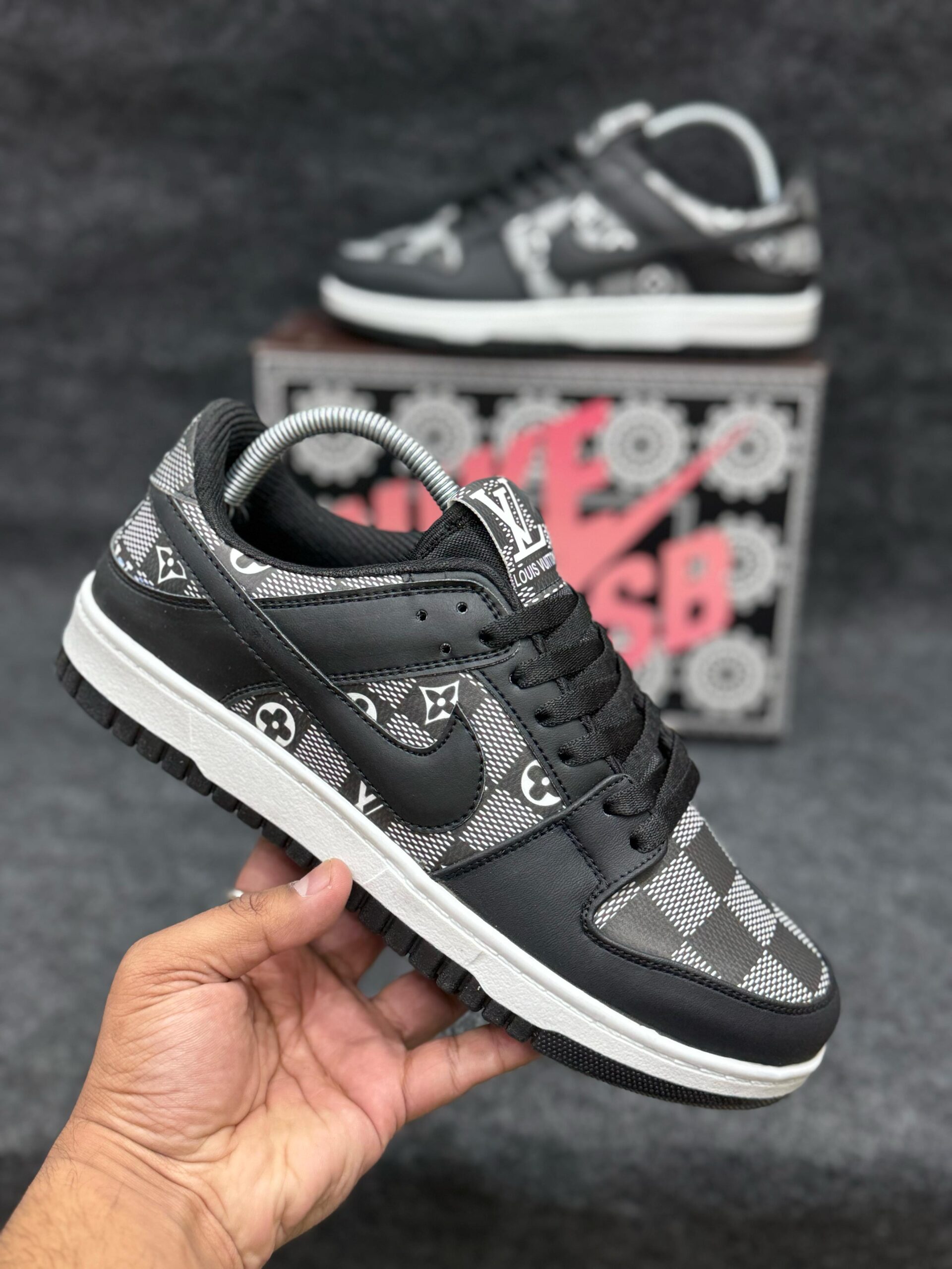 Shoes imported top quality brand (BA) for mens and womens