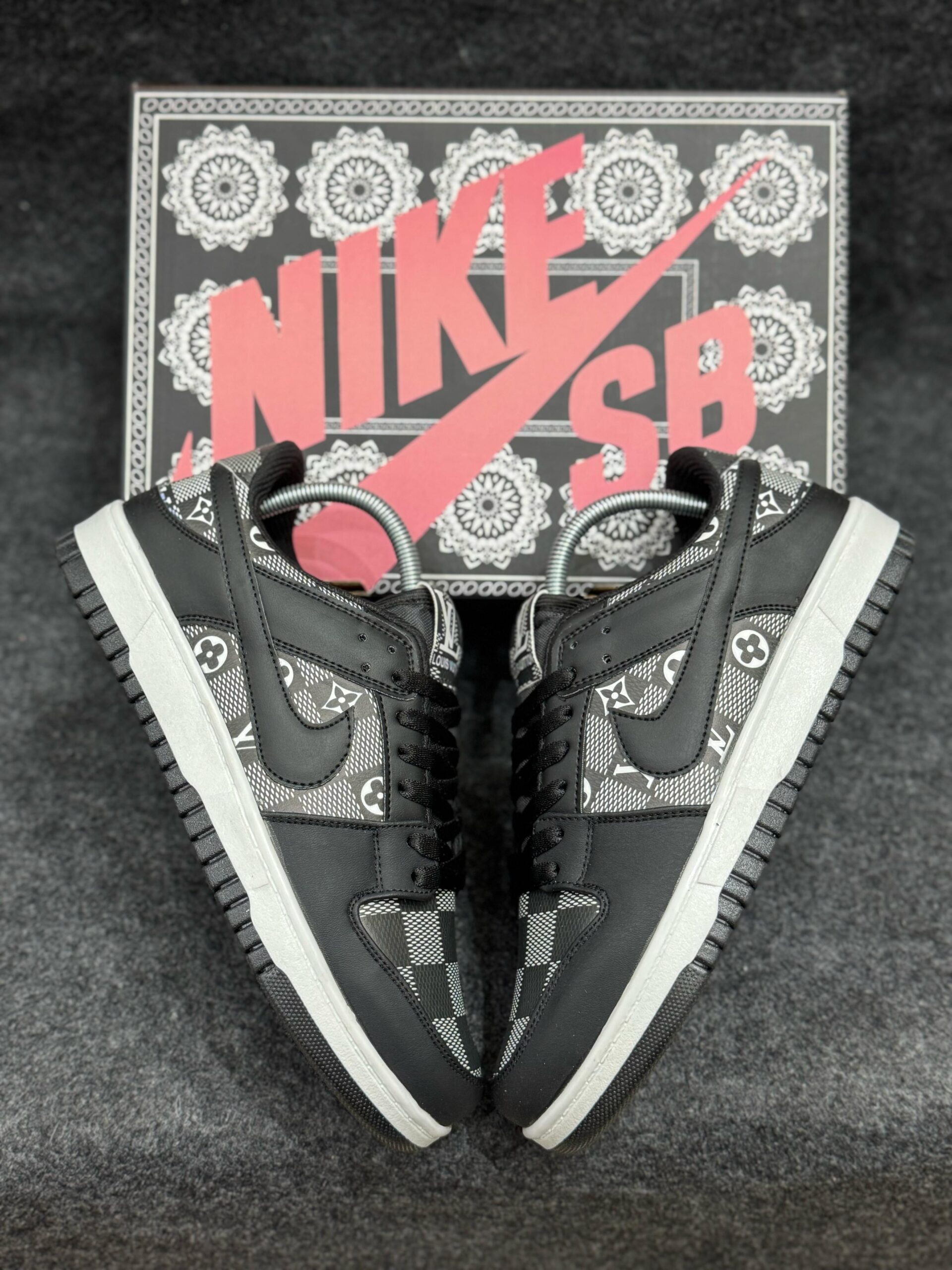 Shoes imported top quality brand (BA) for mens and womens