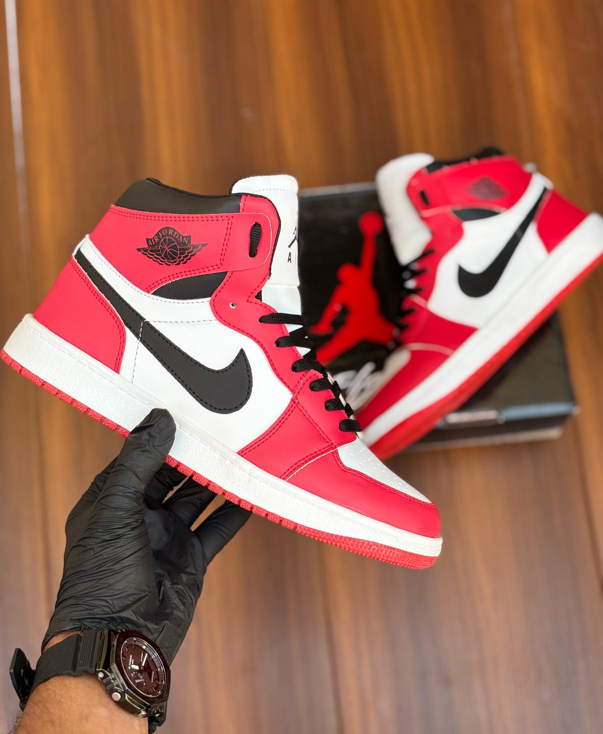 IMPORTED SHOES SNEAKERS BRANDED (BE)