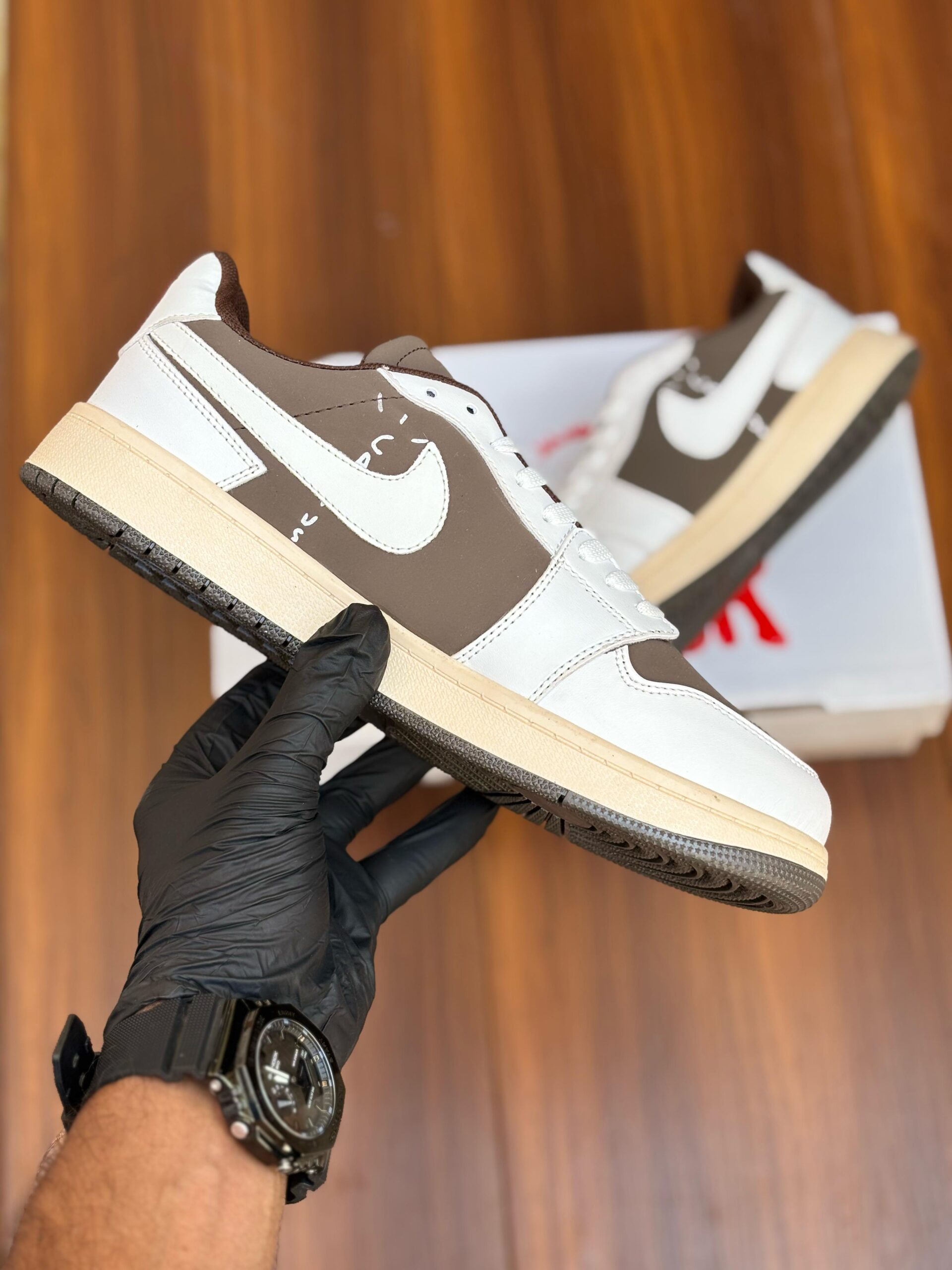 IMPORTED SHOES SNEAKERS BRANDED (BE)